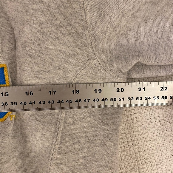Light Grey UCLA Bruins Sweater Crewneck | Size Large - Picture 7 of 7